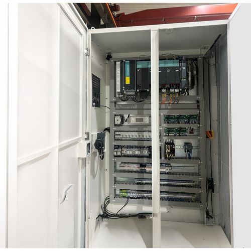 Klare Kennzeichnungen und eine strukturierte Anordnung des SchaltschranksReduziert das Risiko von Fehlern während der Wartung oder beim Austausch von Komponenten