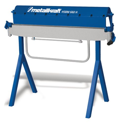 Abbildung zeigt Schwenkbiegemaschine mit montiertem Anbausatz