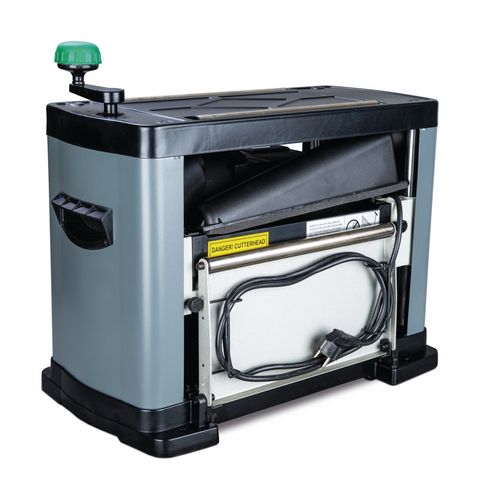 Wenig Platzbedarf mit eingeklappten Tischen, deshalb leicht zu verstauen